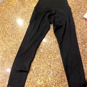 Victoria's Secret PINK workout leggings.